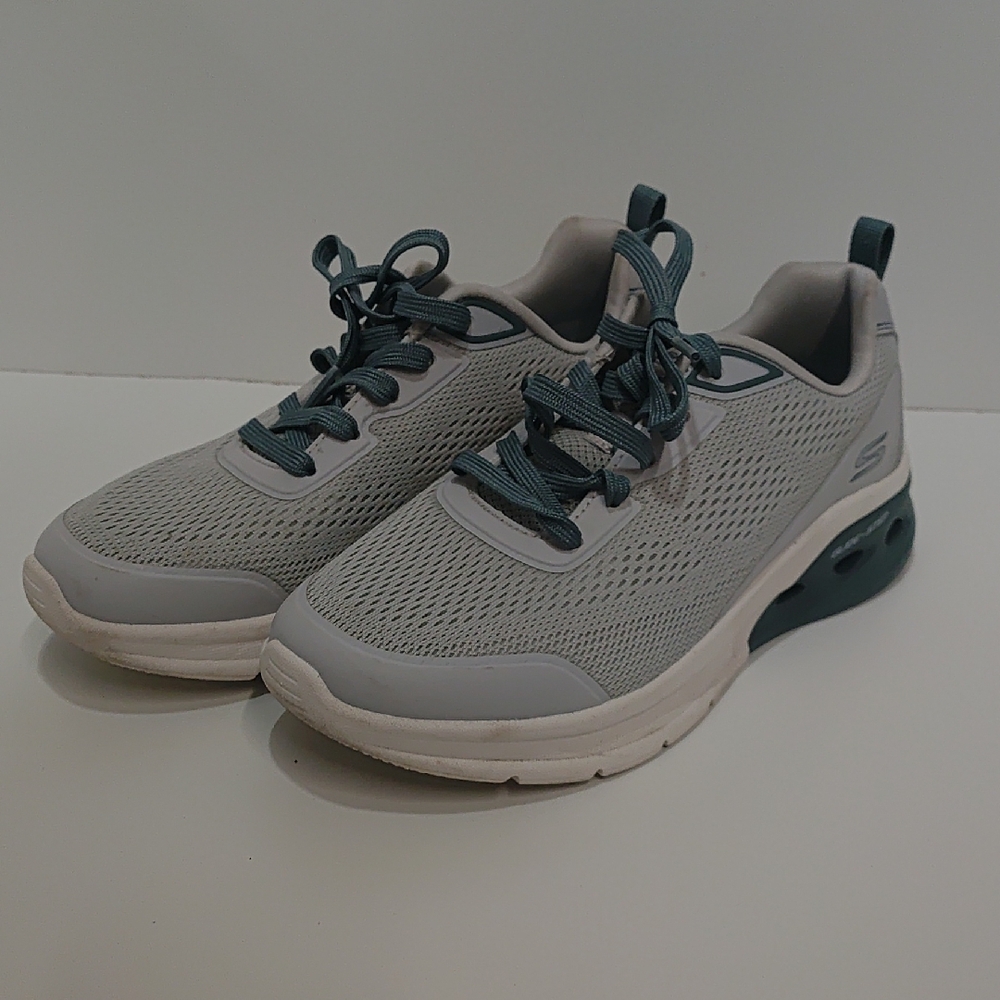 Skechers Men's Light Gray and Dark Teal Sneakers